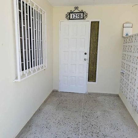 Welcome To Our Cozy Apartment! Willemstad Bagian luar foto