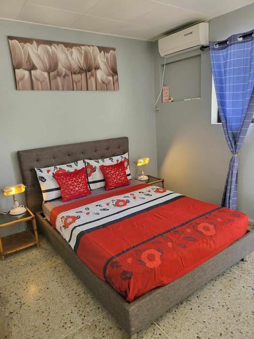 Welcome To Our Cozy Apartment! Willemstad Bagian luar foto